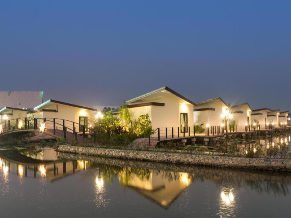 Bua Tara Resort Nong Prue Exterior photo